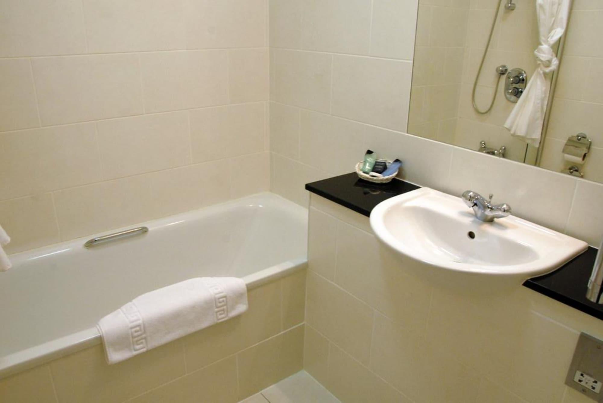 The Shetland Hotel Lerwick Extérieur photo